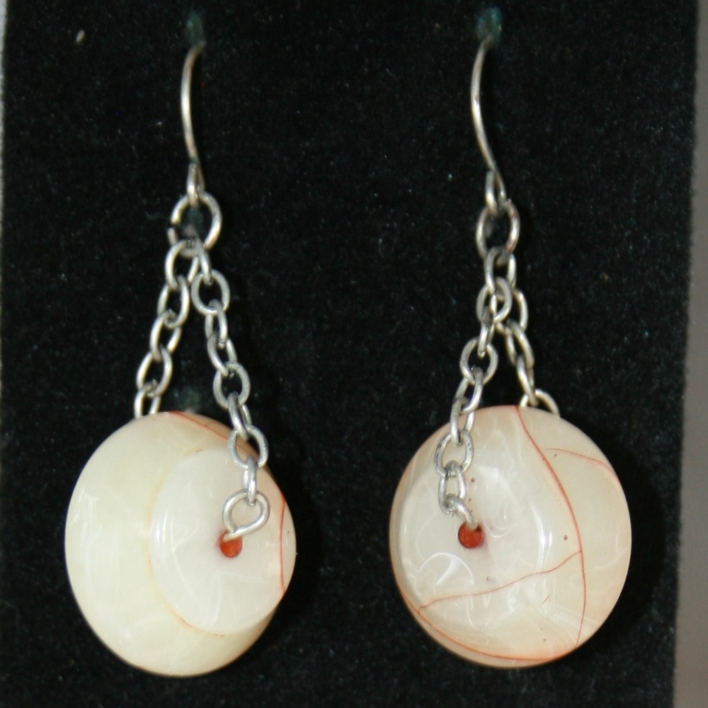 2 pair of Earrings